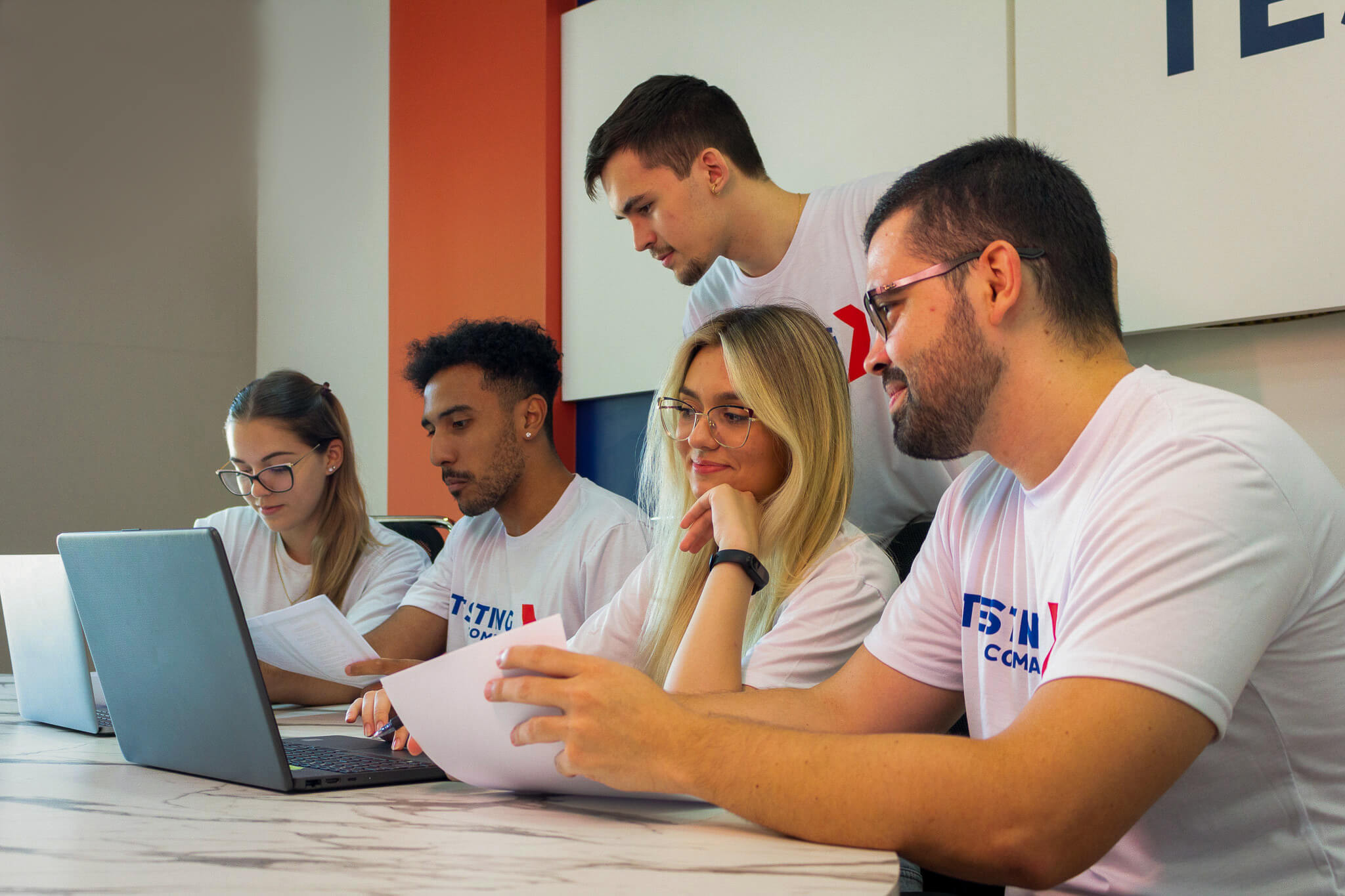 Imagem de capa do post Você sabe o que faz um especialista em QA? Conheça alguns cargos e suas principais funções!